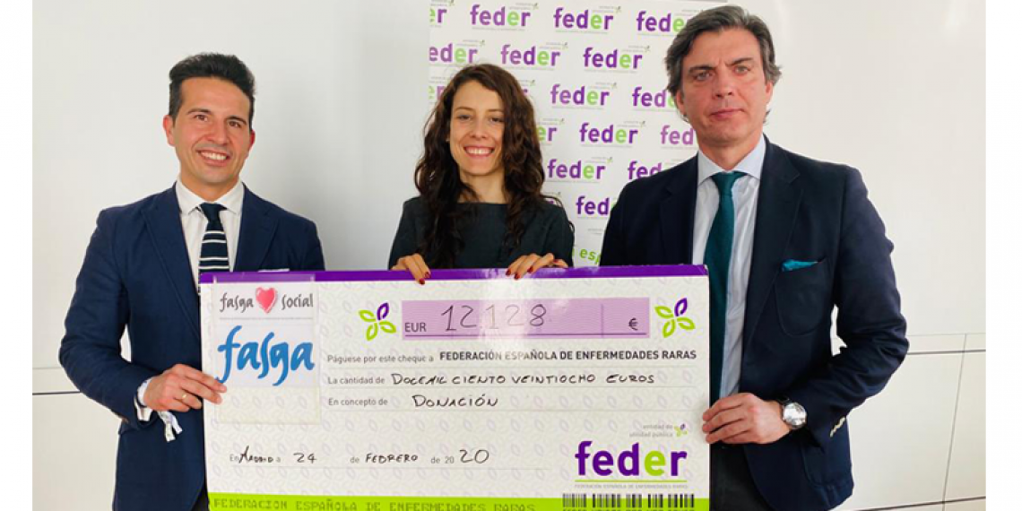 FASGA, a través de fasgasocial,  entrega a FEDER un cheque solidario de 12.128 euros