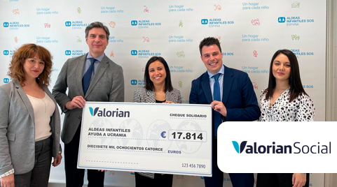 Acto de entrega de cheque solidario de ValorianSocial a Aldeas Infantiles para ayuda humanitaria en Ucrania