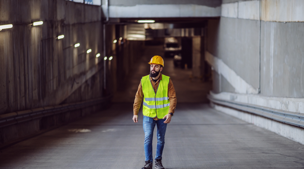 ¿Puedes irte del trabajo y cobrar paro? Estos son los casos legales