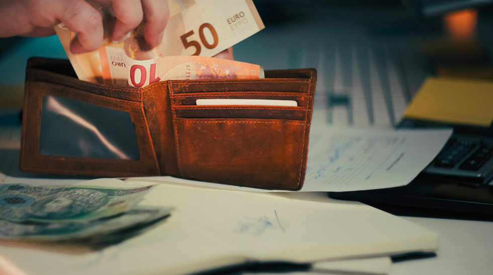 ¿Sabías que puedes pedir un adelanto de tu salario antes de fin de mes?